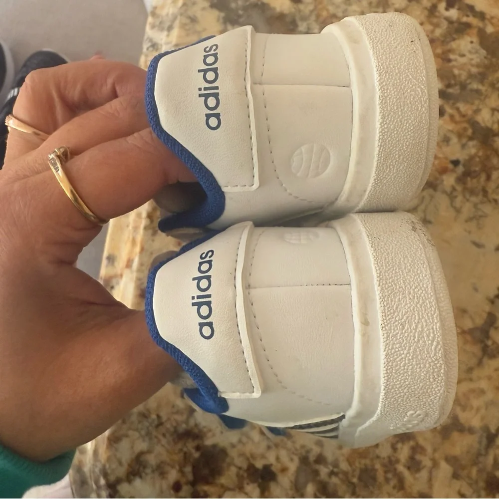 Adidas Grand Court 2.0 Kids White Blue Camo Velcro Sneakers Size 6.5 - Picture 15 of 16